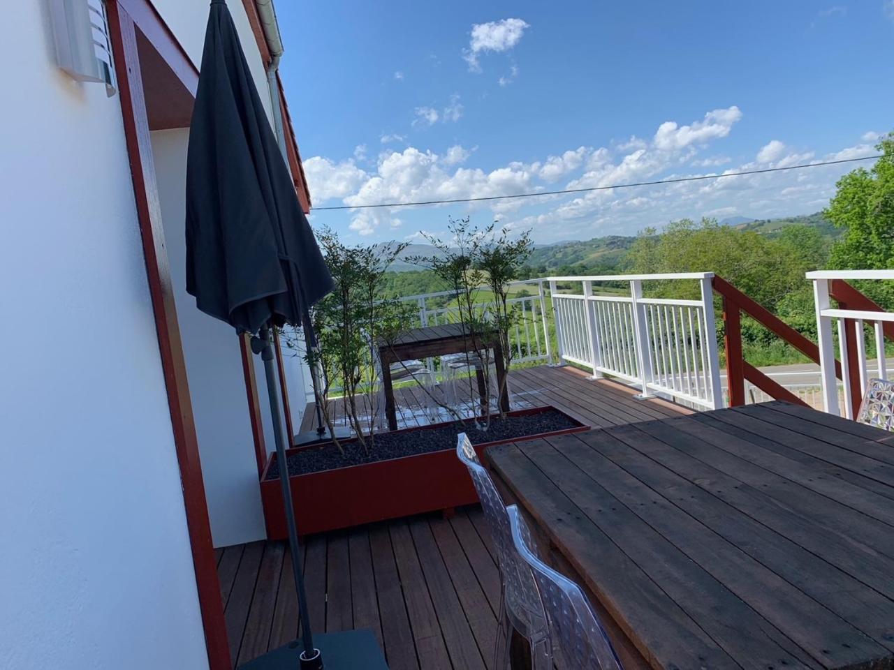 Bed & Breakfast Perbos 1556 La Bastide-Clairence Exterior photo